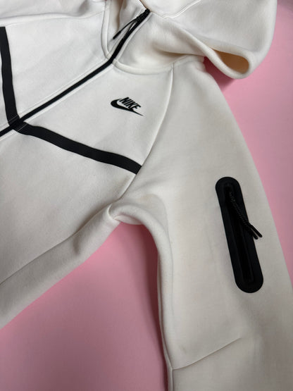 Tech Fleece 2026